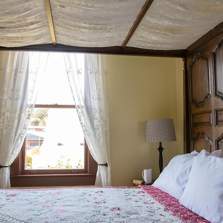 The Pearl Inn Bed And Breakfast Ilwaco Exterior photo