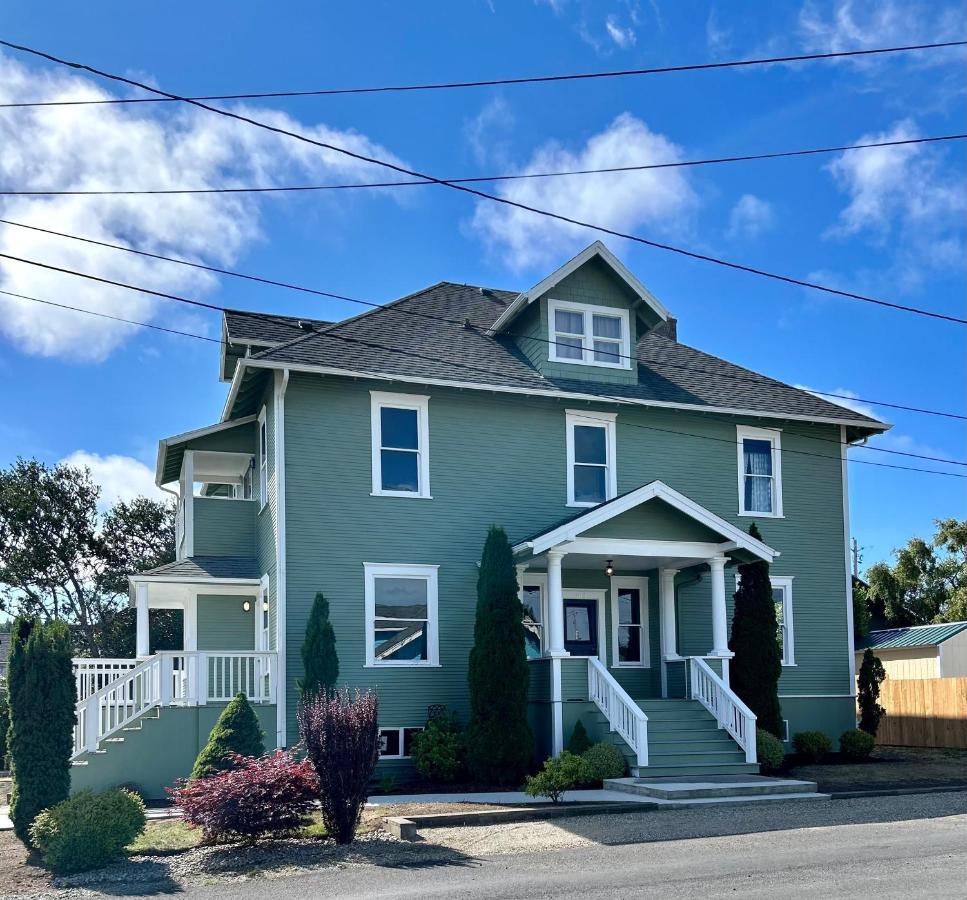 The Pearl Inn Bed And Breakfast Ilwaco Exterior photo